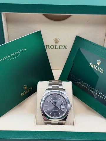Rolex Datejust 41 (2023) view 2