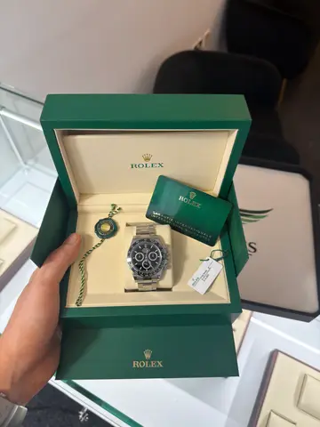 Rolex Daytona (2024) view 3